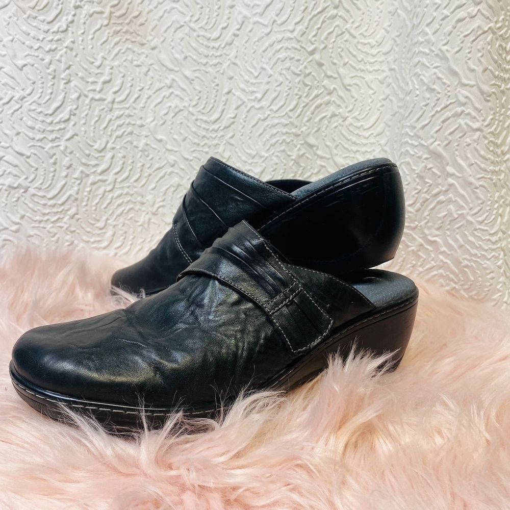 SoftWalk Black Mules Sleek Leather Comfort